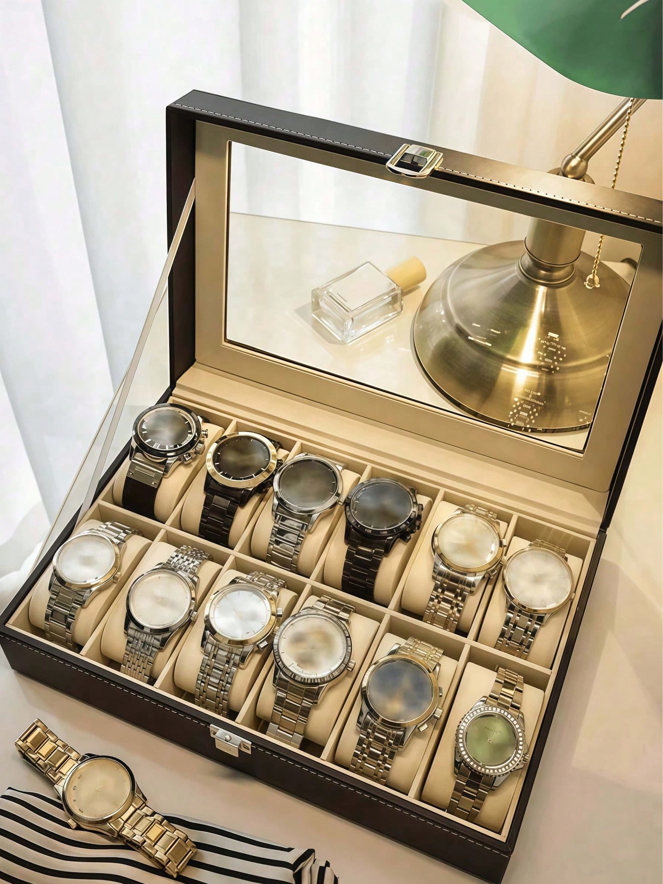 Caixa de Relógio de Couro com  - Jewelry Making Box avaliação e preço